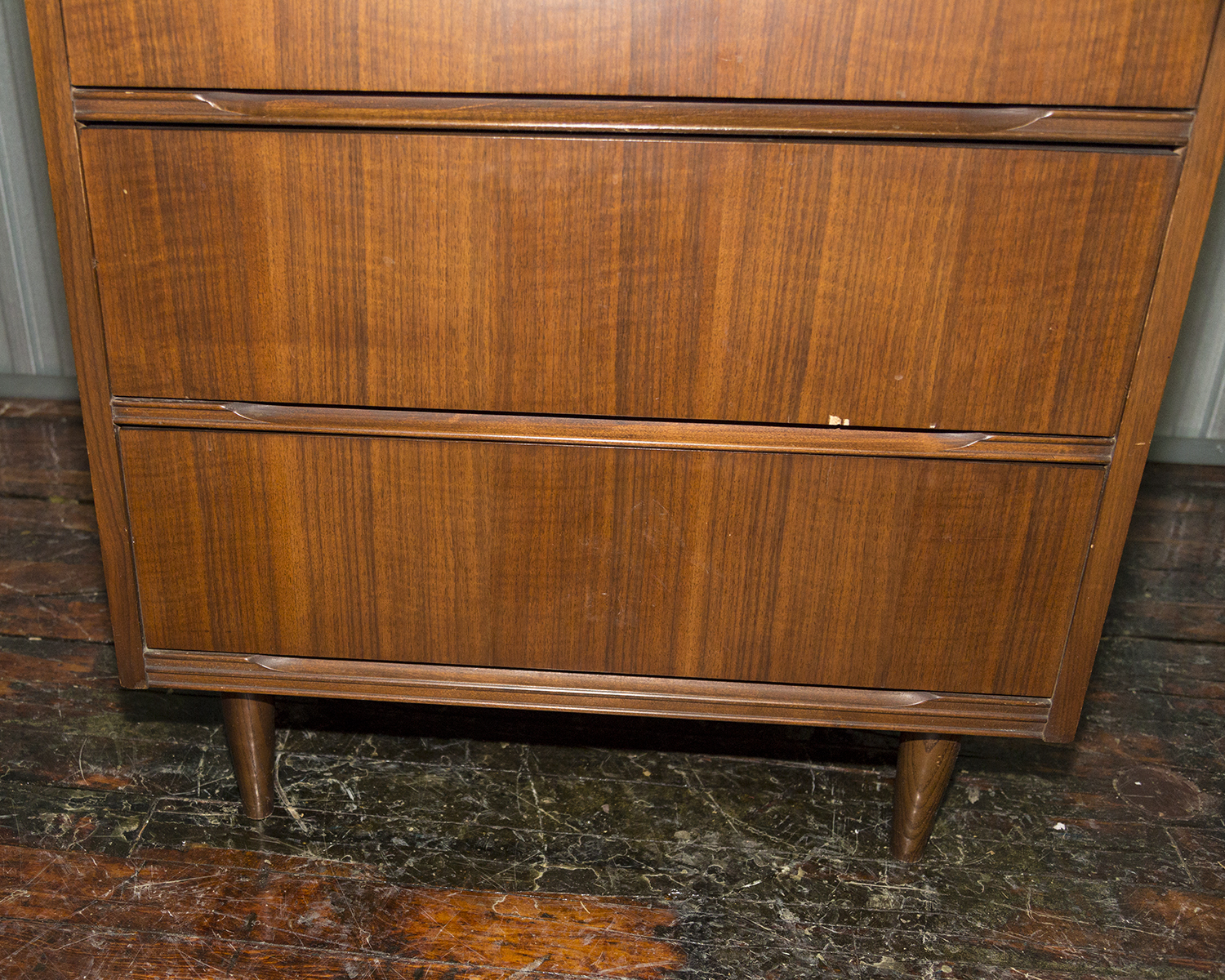 Mid Century Modern Chest Of Drawers | EBTH